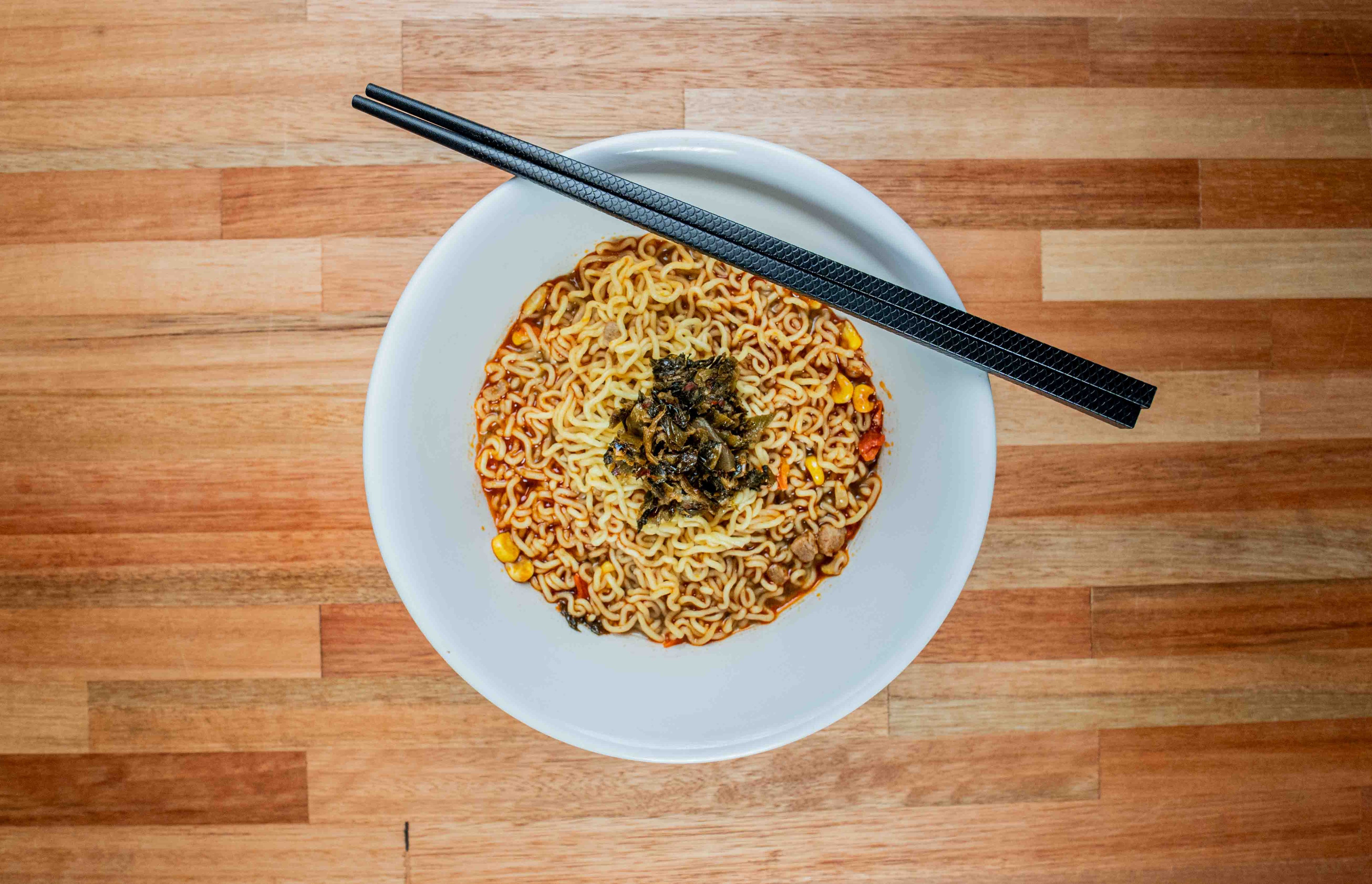 Kang Shi Fu Pickled Vegetable and Beef Instant Ramen Noodles Soup Project Ramen 15/30 Count