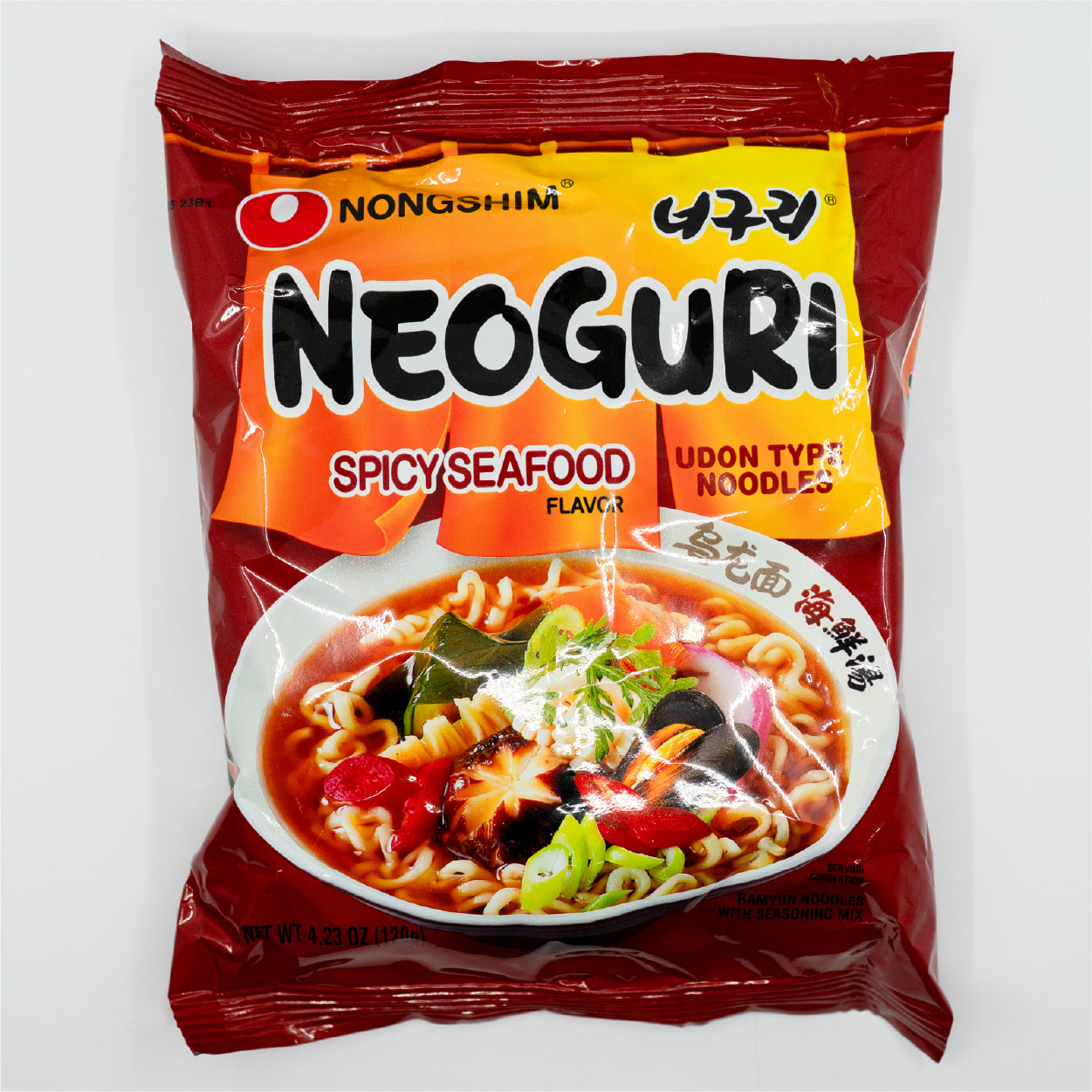 Packaging of Nongshim Neoguri Spicy Seafood Flavor Udon Noodles. noodles and a bowl of spicy seafood flavored soup.